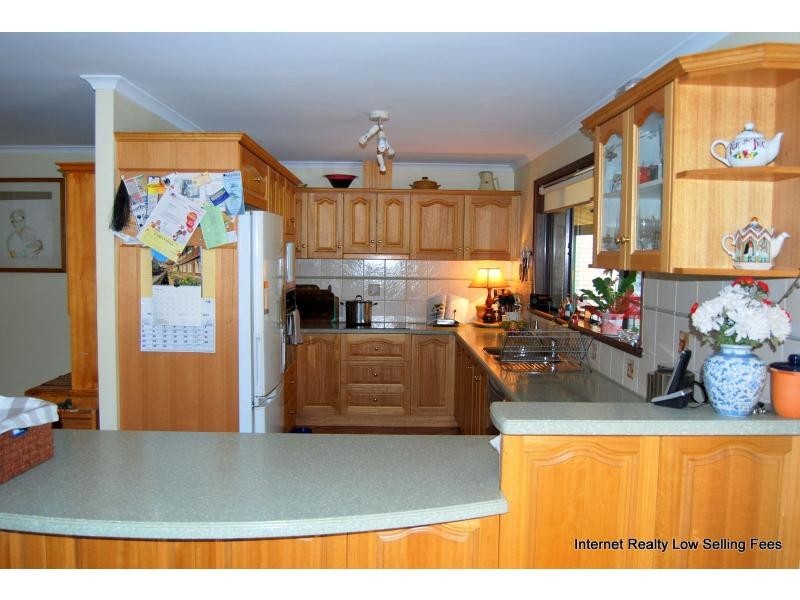 3 Tower Road, Roleystone WA 6111