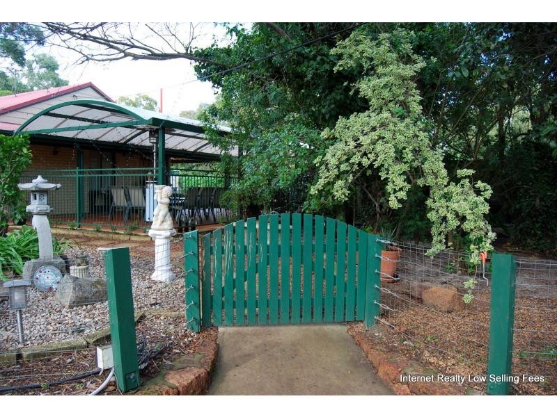 3 Tower Road, Roleystone WA 6111