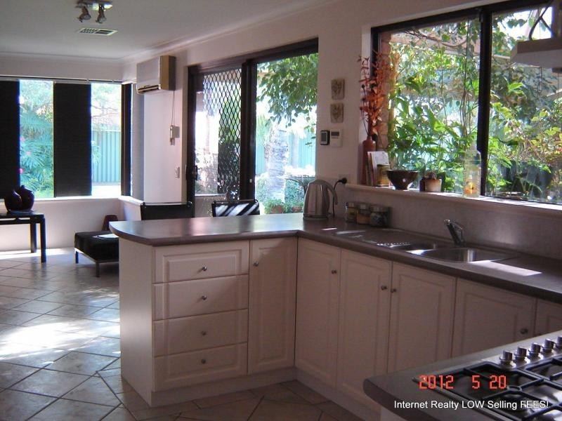 3 Eltham Place, Kingsley WA 6026