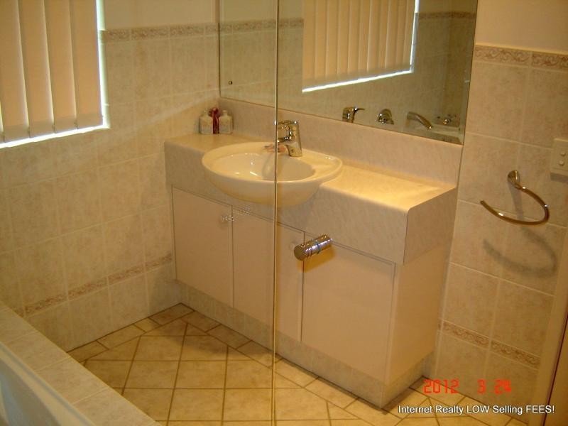 3 Eltham Place, Kingsley WA 6026