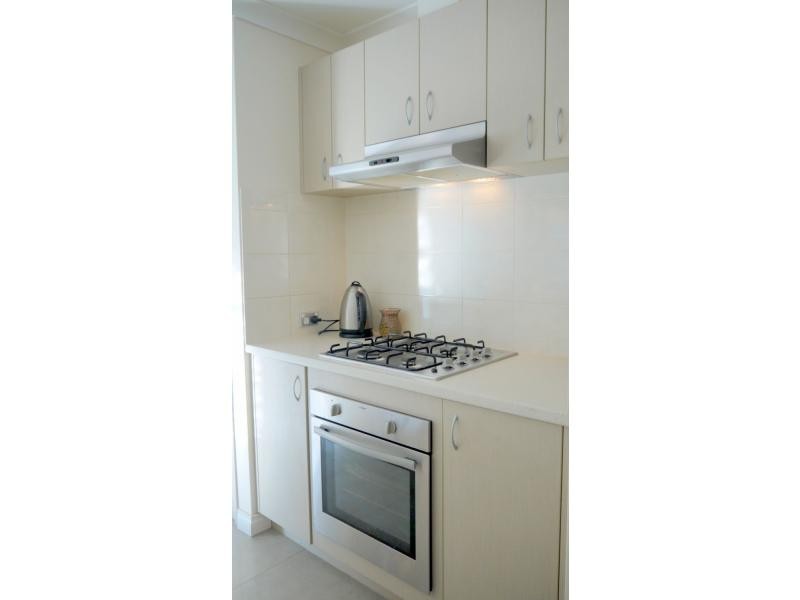 5 Berlin Drive, Hocking WA 6065