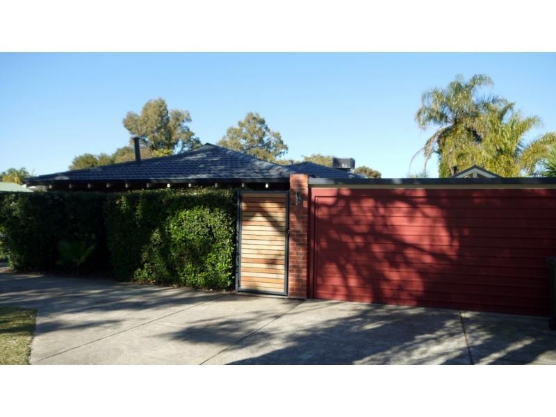 5 Cadogan Street, Kingsley WA 6026