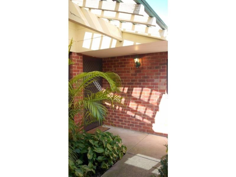 5 Cadogan Street, Kingsley WA 6026