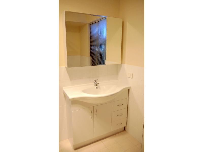 5 Cadogan Street, Kingsley WA 6026