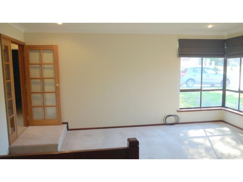 5 Cadogan Street, Kingsley WA 6026