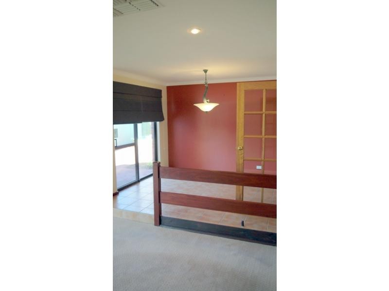 5 Cadogan Street, Kingsley WA 6026