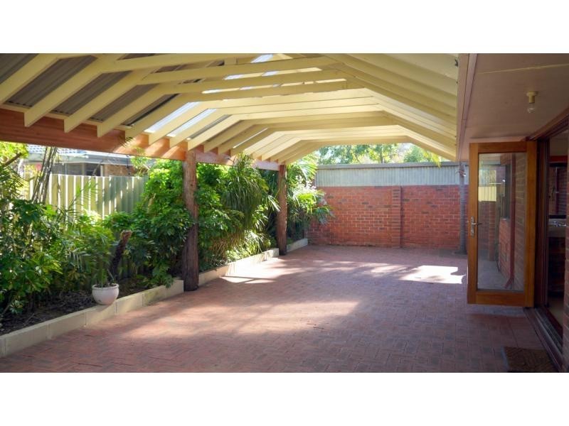 5 Cadogan Street, Kingsley WA 6026