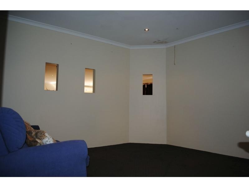 251 Santa Barbara Parade, Jindalee WA 6036