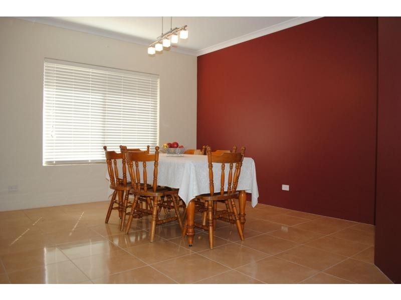 251 Santa Barbara Parade, Jindalee WA 6036