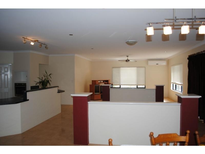 251 Santa Barbara Parade, Jindalee WA 6036