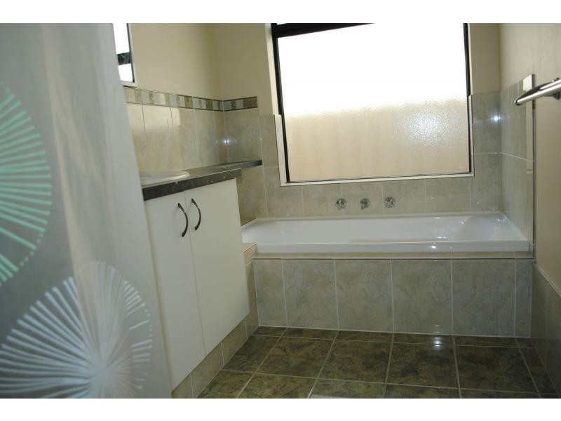 251 Santa Barbara Parade, Jindalee WA 6036