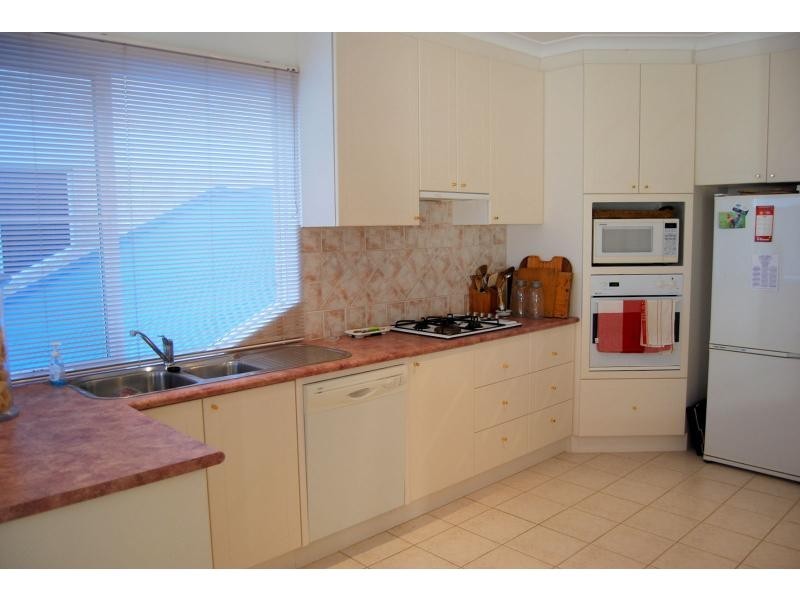 2/42 Ormsby Terrace, Mandurah WA 6210