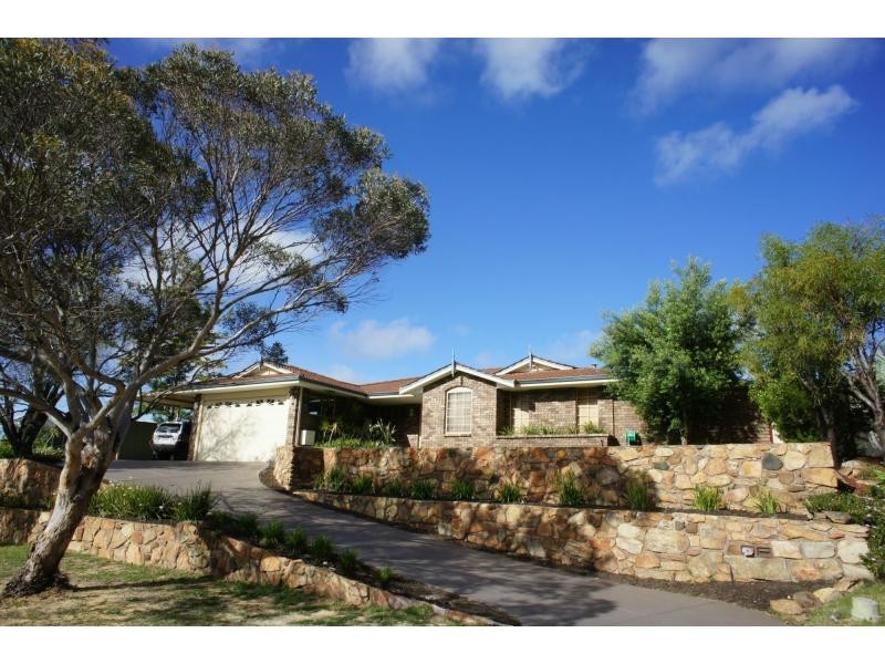 95 The Crest, Woodvale WA 6026