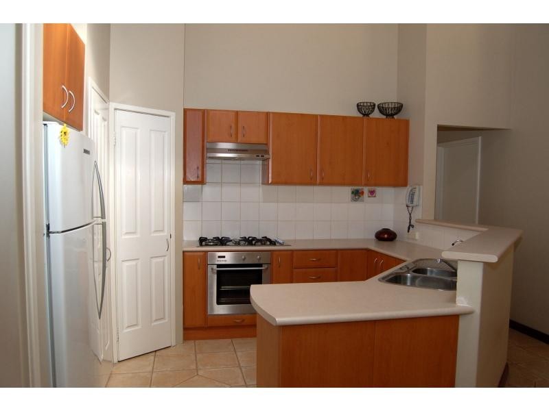 95 The Crest, Woodvale WA 6026