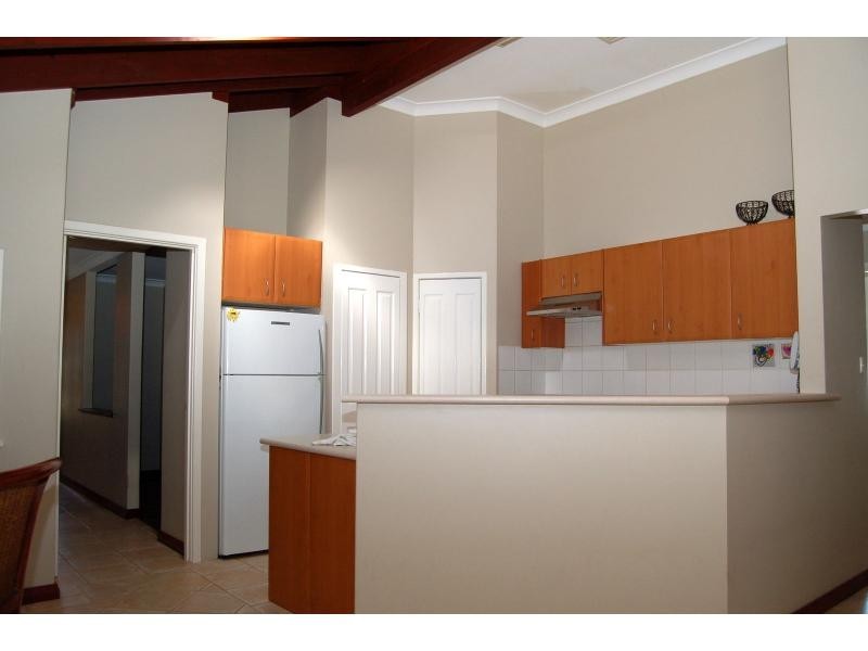 95 The Crest, Woodvale WA 6026