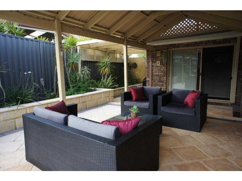 95 The Crest, Woodvale WA 6026