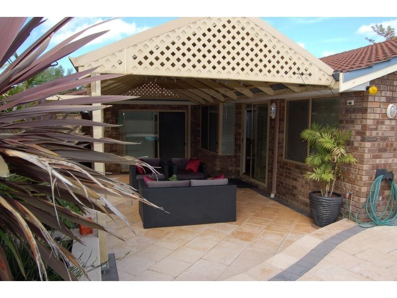 95 The Crest, Woodvale WA 6026