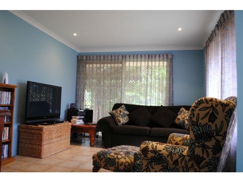 10 Saracen Way, Marangaroo WA 6064