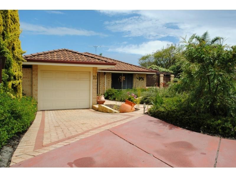 10 Saracen Way, Marangaroo WA 6064