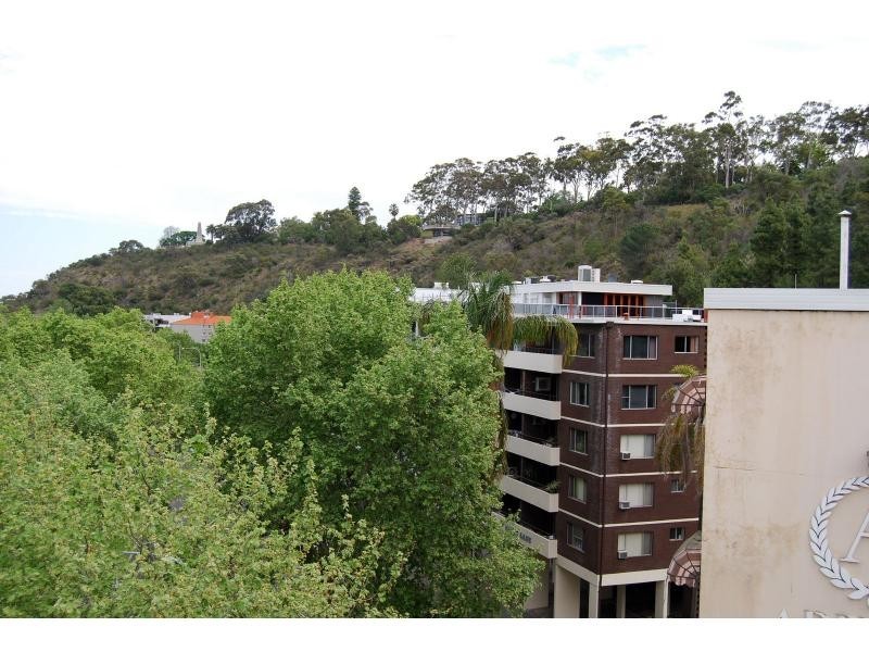 Unit 514/126 MOUNTS BAY Road, Perth WA 6000