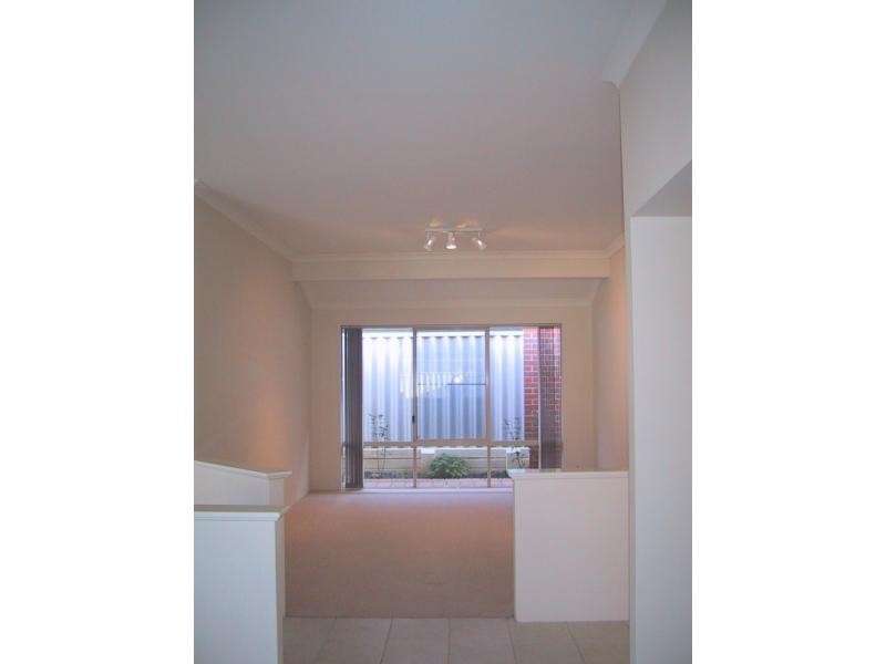 46 Timbercrest Rise, Woodvale WA 6026