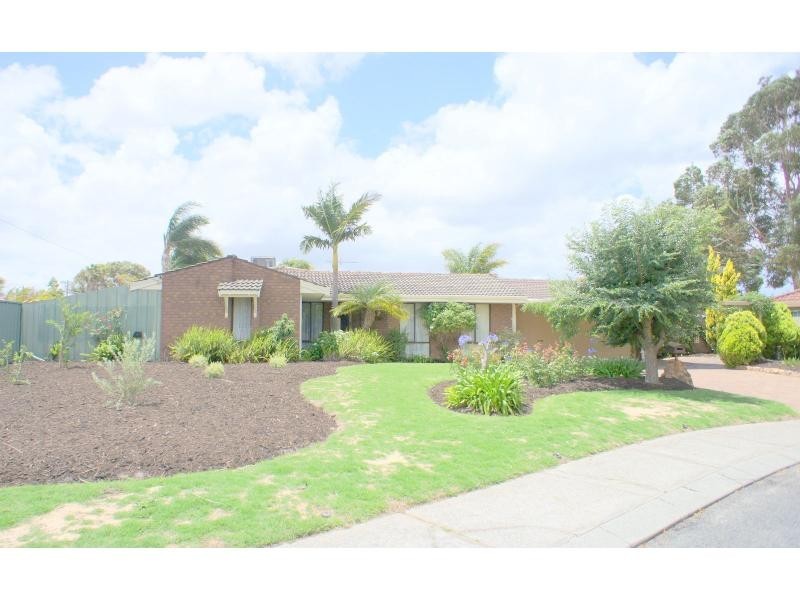 3 Hawk Court, High Wycombe WA 6057