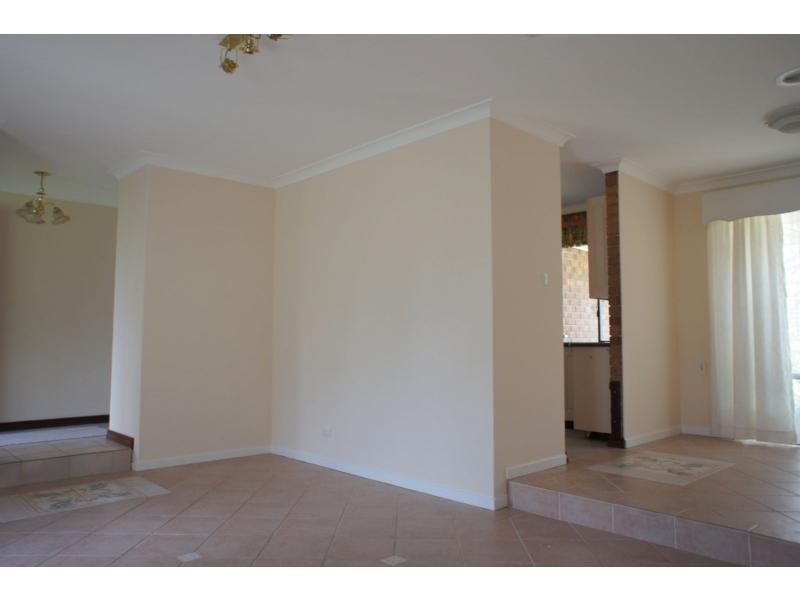 3 Hawk Court, High Wycombe WA 6057