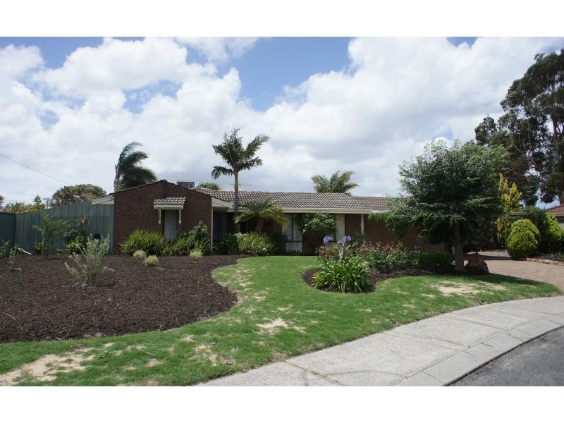 3 Hawk Court, High Wycombe WA 6057