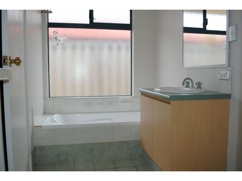 Banksia Grove WA 6031