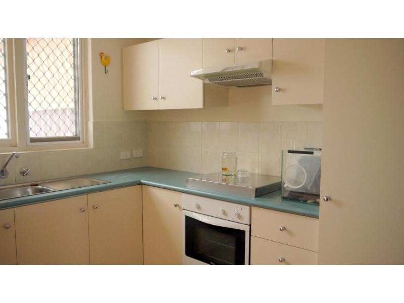 4/32 Pointer Way, Girrawheen WA 6064