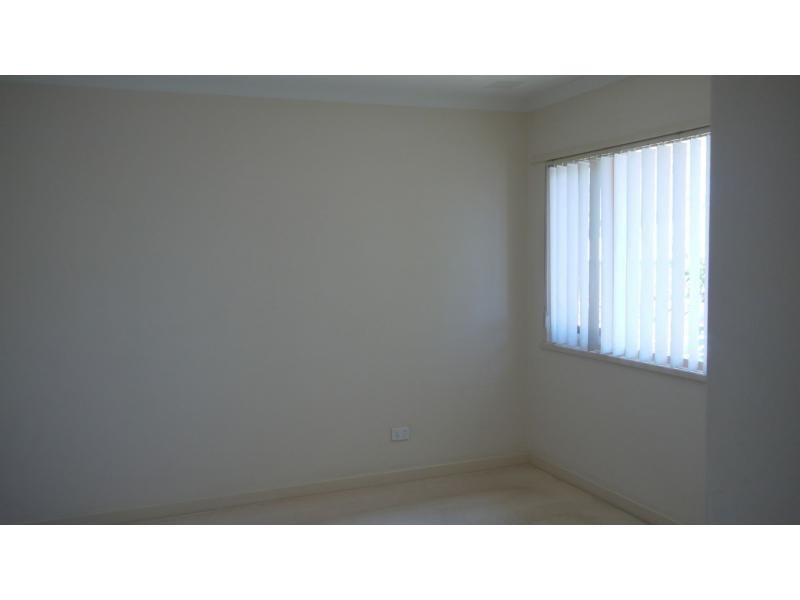 4/32 Pointer Way, Girrawheen WA 6064