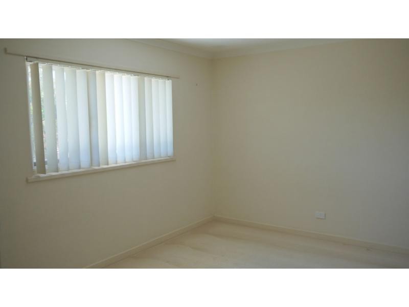 4/32 Pointer Way, Girrawheen WA 6064