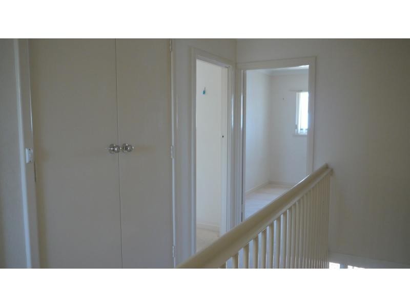 4/32 Pointer Way, Girrawheen WA 6064