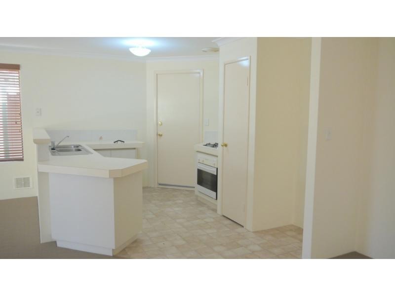 2/144 Kinross Drive, Kinross WA 6028