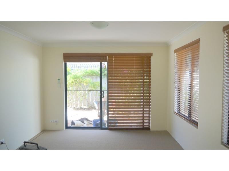 2/144 Kinross Drive, Kinross WA 6028