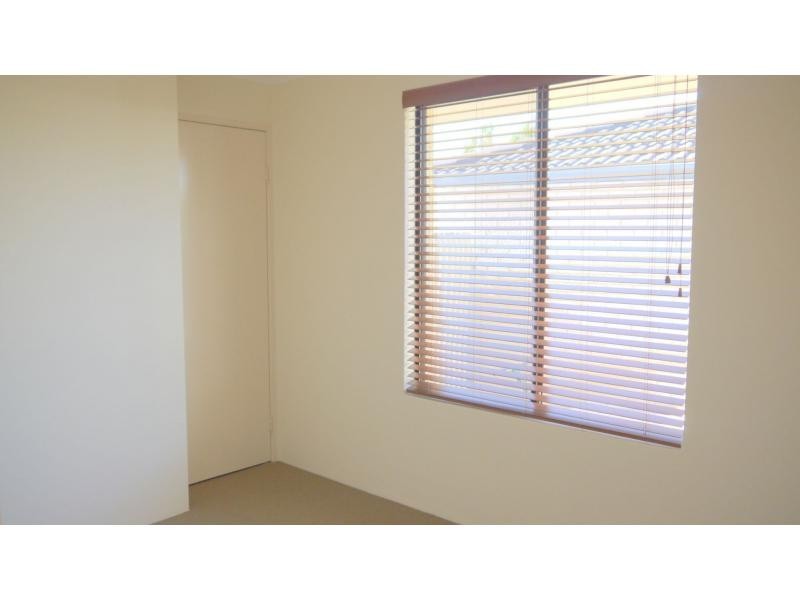 2/144 Kinross Drive, Kinross WA 6028