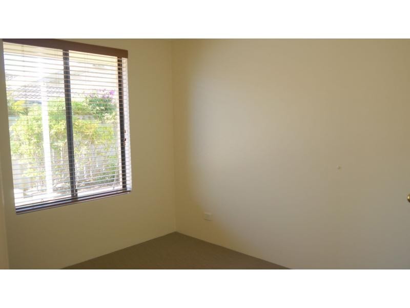 2/144 Kinross Drive, Kinross WA 6028