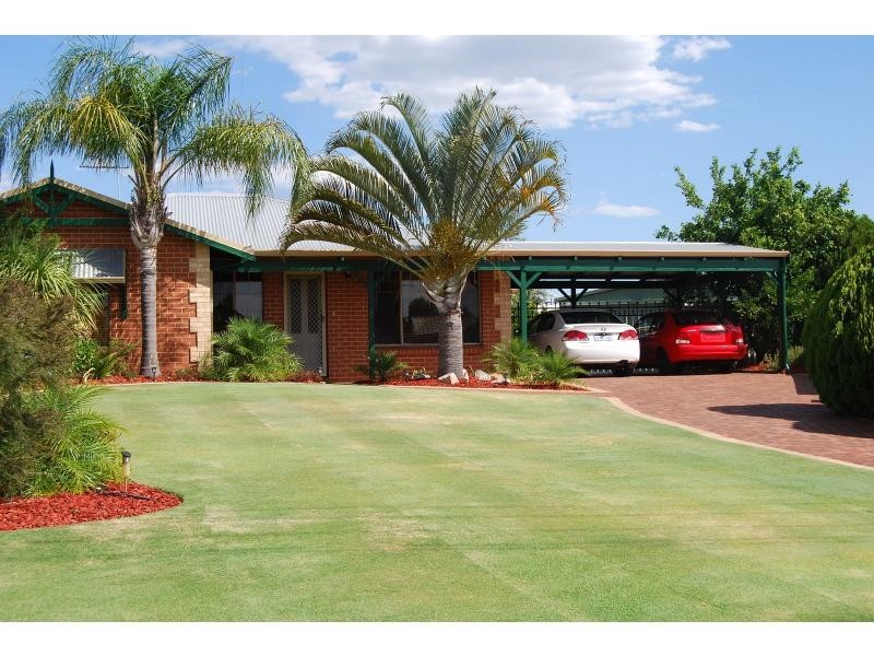 14 Jabiru Close, Huntingdale WA 6110