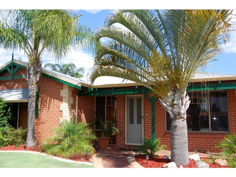 14 Jabiru Close, Huntingdale WA 6110