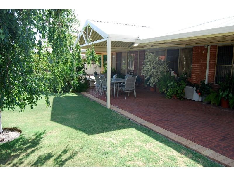 14 Jabiru Close, Huntingdale WA 6110