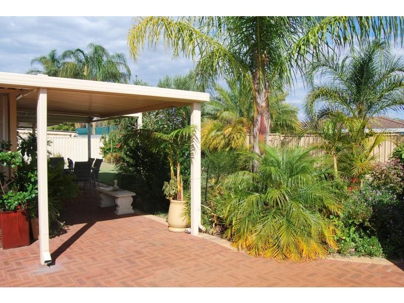 14 Jabiru Close, Huntingdale WA 6110