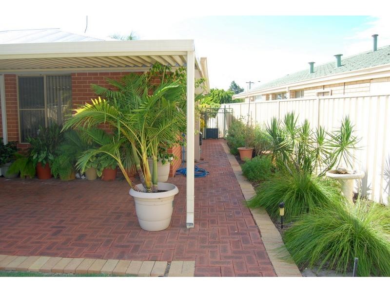 14 Jabiru Close, Huntingdale WA 6110