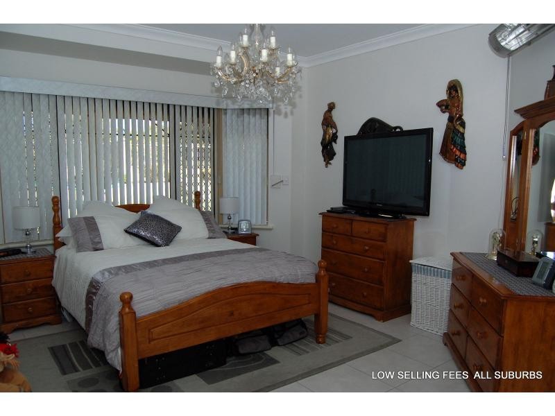 94 Hellfire Drive, Darch WA 6065