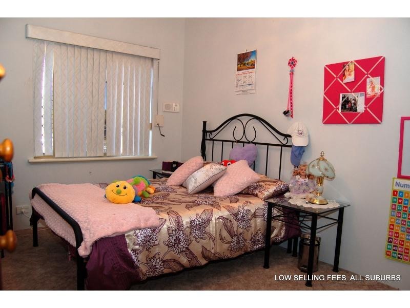 94 Hellfire Drive, Darch WA 6065