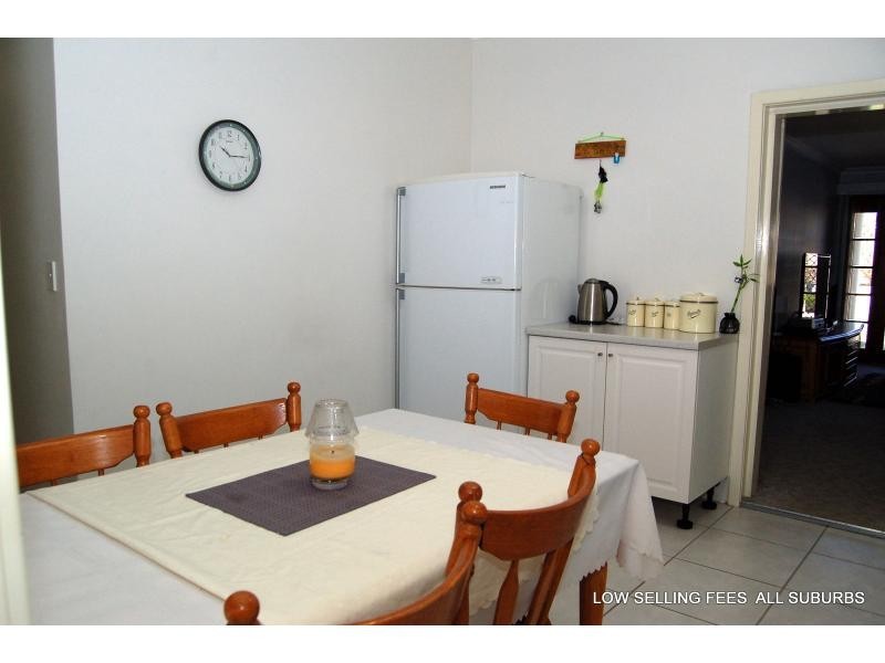 94 Hellfire Drive, Darch WA 6065