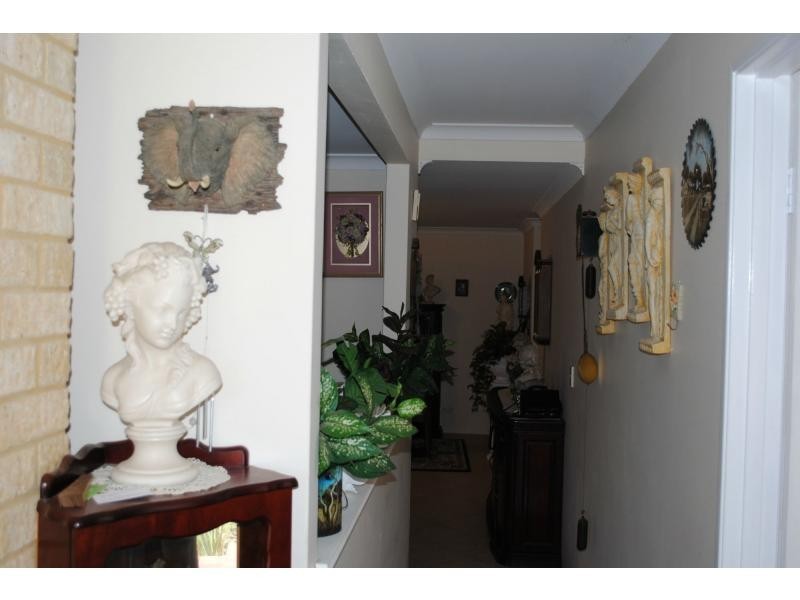 55 Houghton Drive, Carramar WA 6031