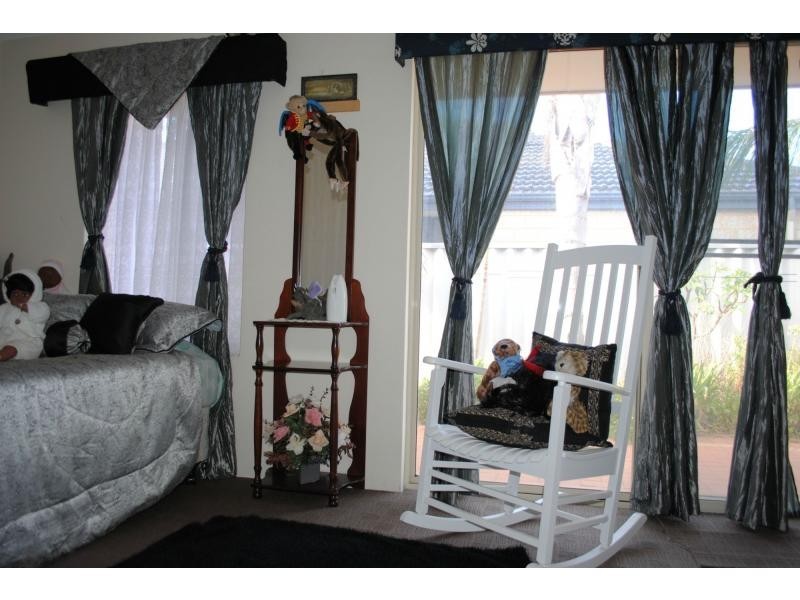 55 Houghton Drive, Carramar WA 6031