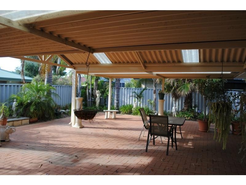 55 Houghton Drive, Carramar WA 6031