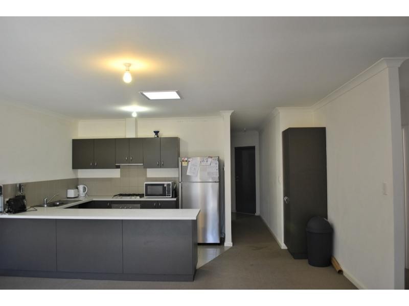 4 Viognier Link, Pearsall WA 6065