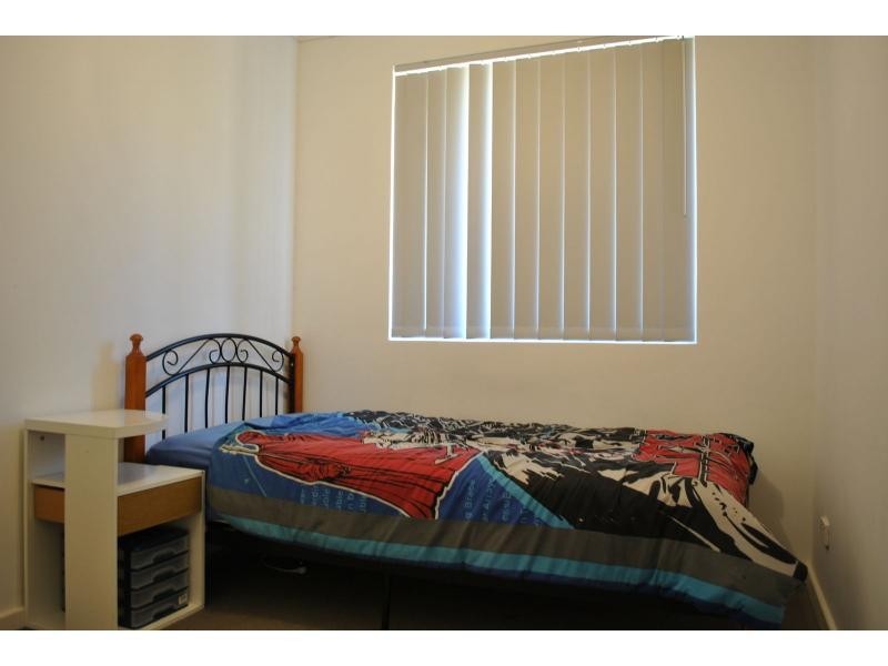 4 Viognier Link, Pearsall WA 6065